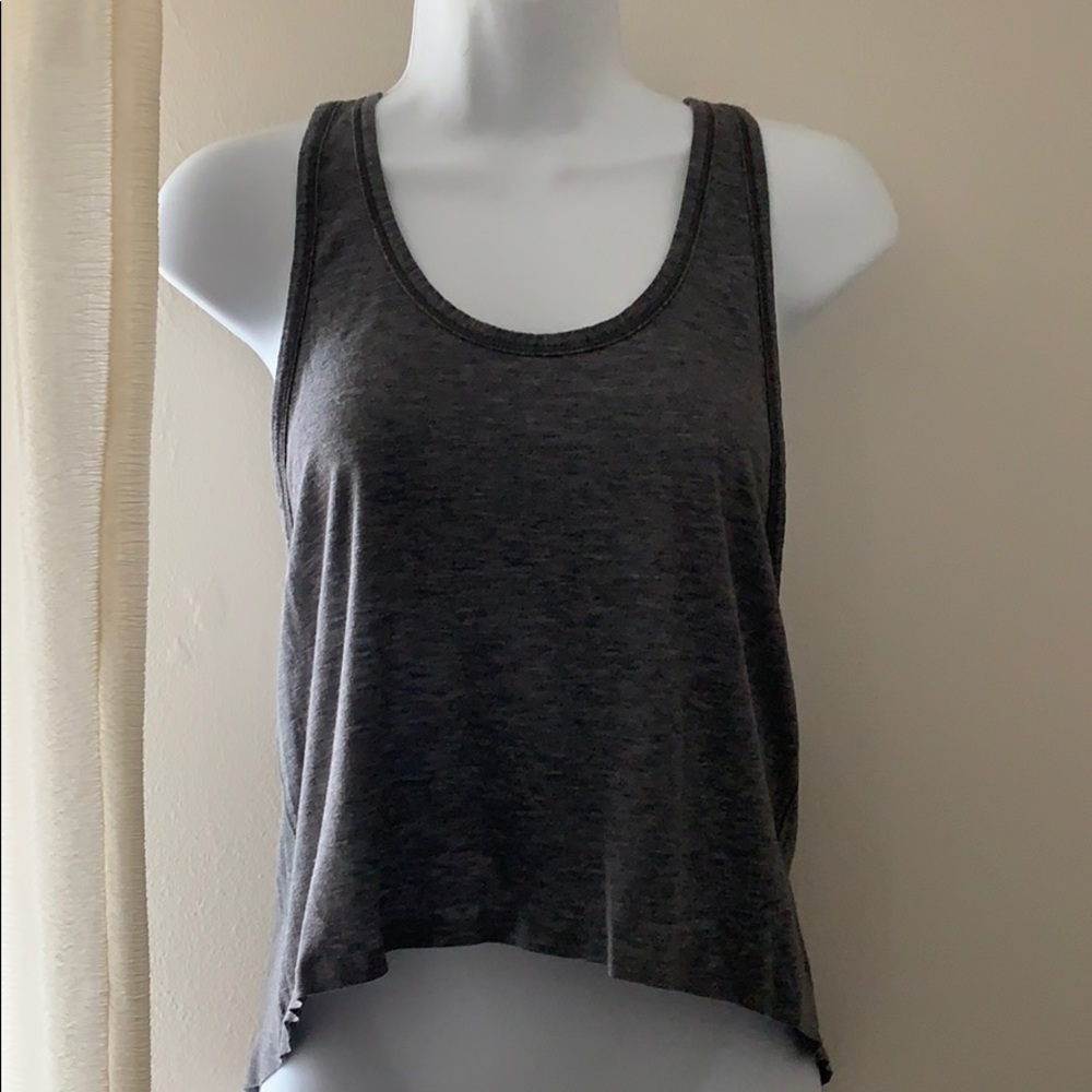 Open back lululemon tank top